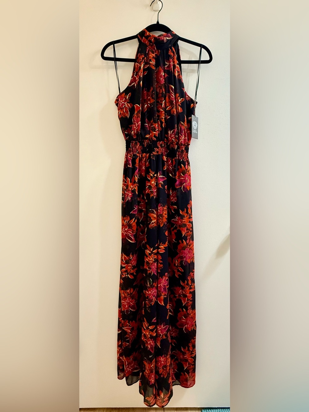 Vince Camuto Black Halter Jumpsuit with Red & Pink Floral Print Size S NWT - Picture 4 of 16